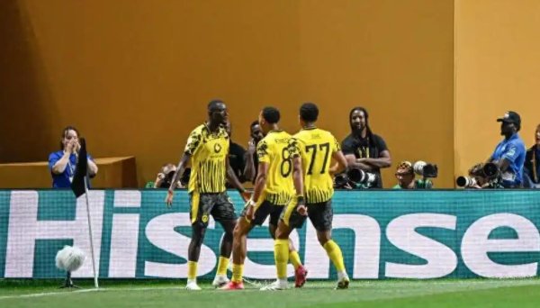 东兴证券 当青春风暴改写足球史: 2025世俱杯八强诞生全纪实