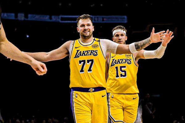 金港赢配资 东契奇新豪宅曝光: 豪掷2500万美元定居洛杉矶 成交价创一大纪录